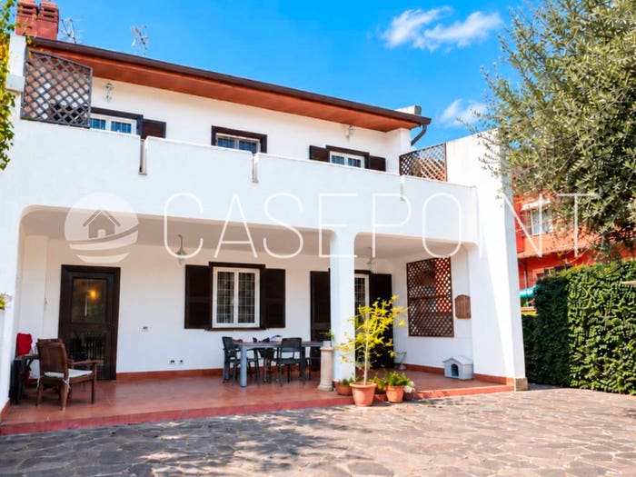 Casa quadrilocale in vendita in Via Giovan Battista Lulli, Zona Valcanneto Ceri Borgo San Martino, Cerveteri