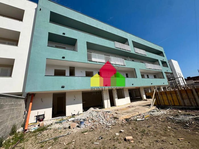 Appartamento con 5 locali in vendita in Via Giovanni Prati, Epitaffio Stadio, Giugliano in Campania