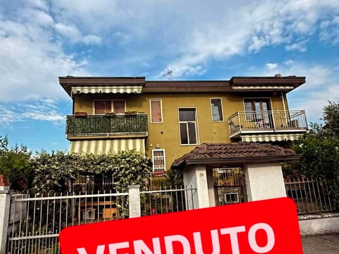 Appartamento bilocale in vendita in Via Achille Grandi, Fizzonasco, Pieve Emanuele