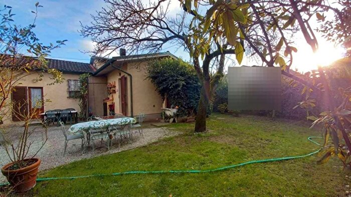 Casa quadrilocale in vendita in Forte Dei Marmi