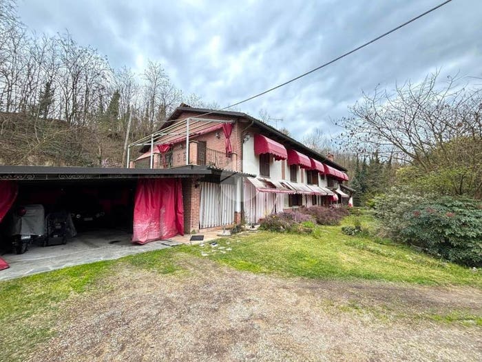 Casa con 6 locali in vendita in Località Vercellini, Frinco