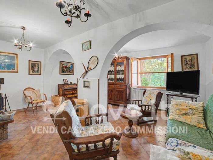 Appartamento con 5 locali in vendita in Via del Poderino, Collesalvetti