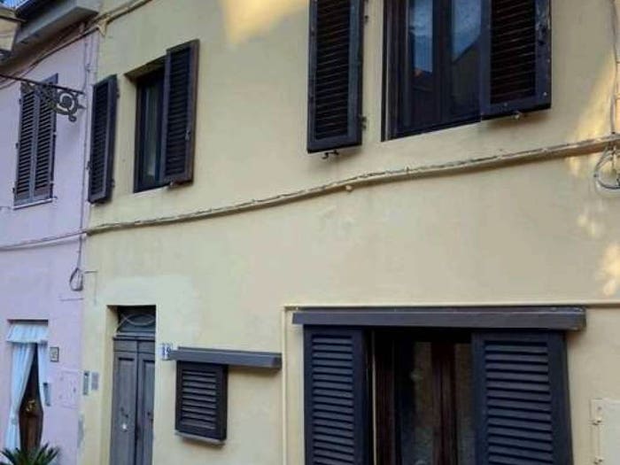 Appartamento con 5 locali in vendita in Montecastello Treggiaia I Fabbri, Pontedera
