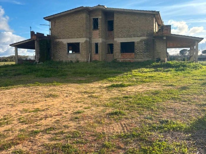Casa con 6 locali in vendita in Via Val Pusteria, Ponserico Cretarossa, Nettuno