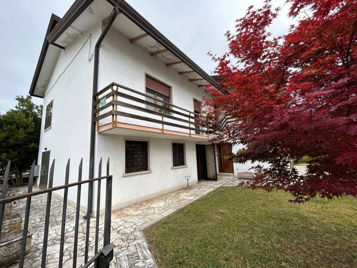 Casa con 6 locali in vendita in Mirano Paese, Mirano