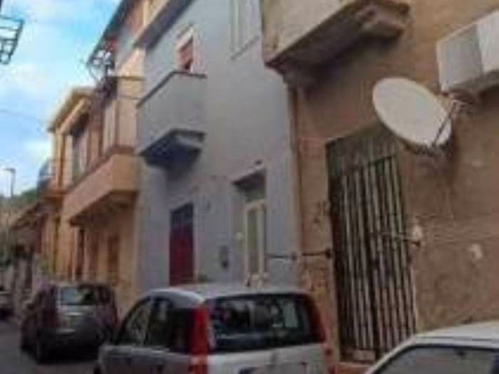 Appartamento quadrilocale in vendita in Via Roccella, Gonzaga, Messina