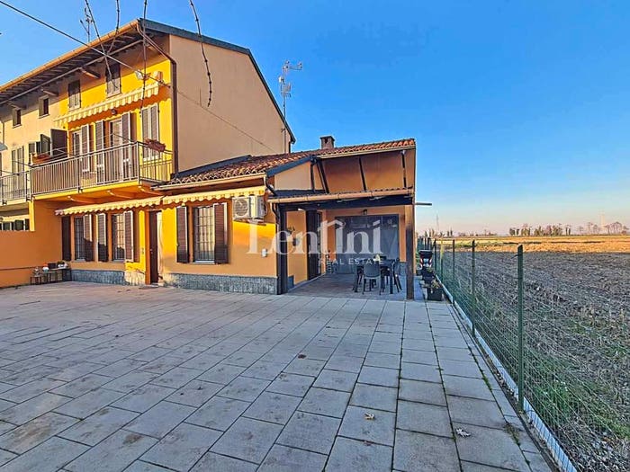 Casa con 6 locali in vendita in Via Guglielmo Marconi, Balzola