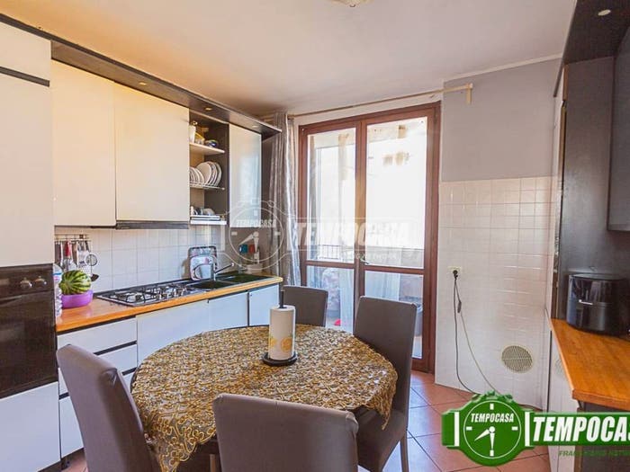 Appartamento trilocale in vendita in Via IV Novembre, Borghetto Lodigiano