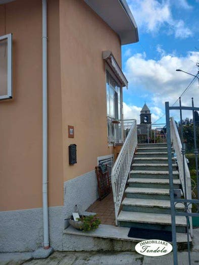 Casa quadrilocale in vendita in Fosdinovo