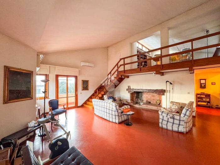 Appartamento con 6 locali in vendita in Via della bianca, Villaggi Bellaria, Pontedera