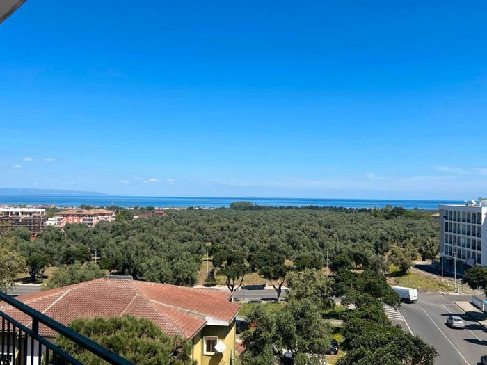 Appartamento con 5 locali in vendita in VIA LOCRI, Rossano Stazione, CoriglianoRossano