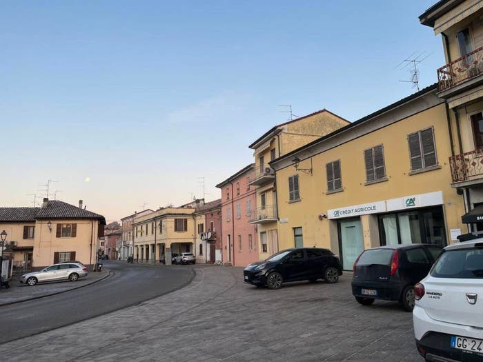 Appartamento in vendita in PIAZZA BERGAMASCHI, Centro, Calendasco