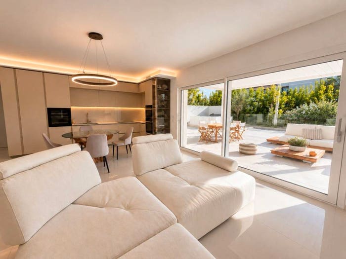 Casa trilocale in vendita in via Cortona, Pietrasanta