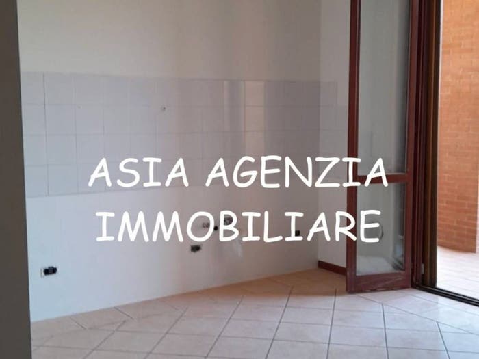 Appartamento trilocale in vendita in Piazza Santa Chiara, Centro, Villachiara