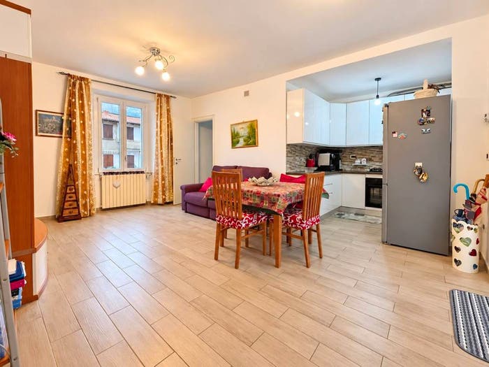 Appartamento trilocale in vendita in Via Milano, Borghi, Como