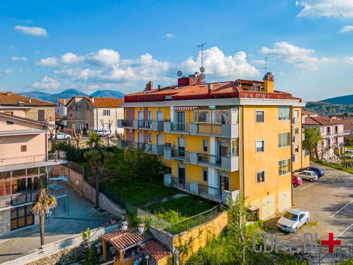 Appartamento trilocale in vendita in Viale Roma, Centro, Poggio Nativo