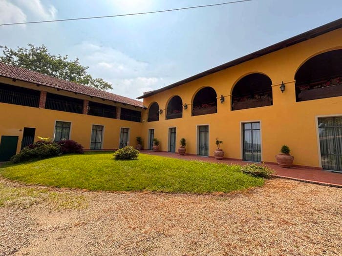 Casa con 6 locali in vendita in strada Borgarella, Zona Periferica, Chieri