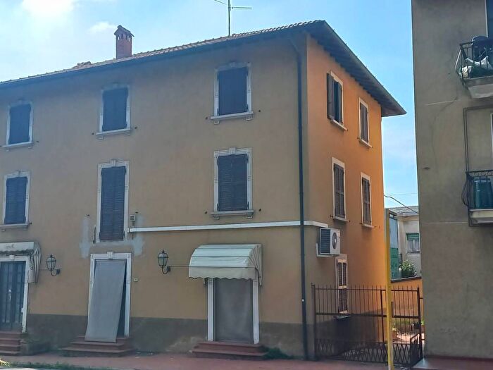 Casa in vendita in Via Roma, Centro, Barzanò