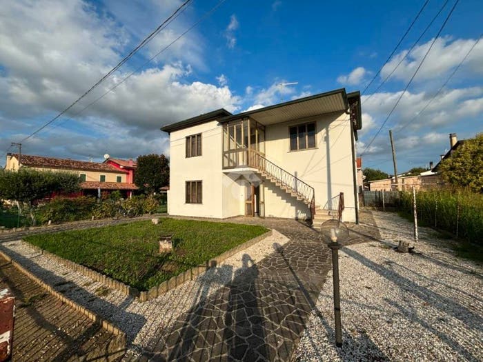 Casa quadrilocale in vendita in Via Trento, Centro, San Giorgio delle Pertiche