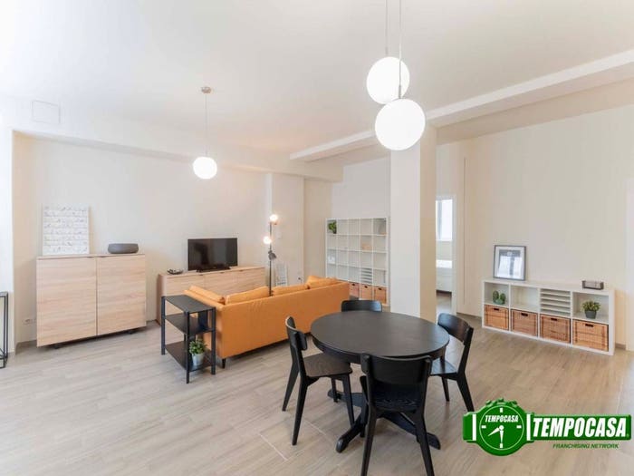 Appartamento trilocale in vendita in Via Novara, San Carlo, Milano