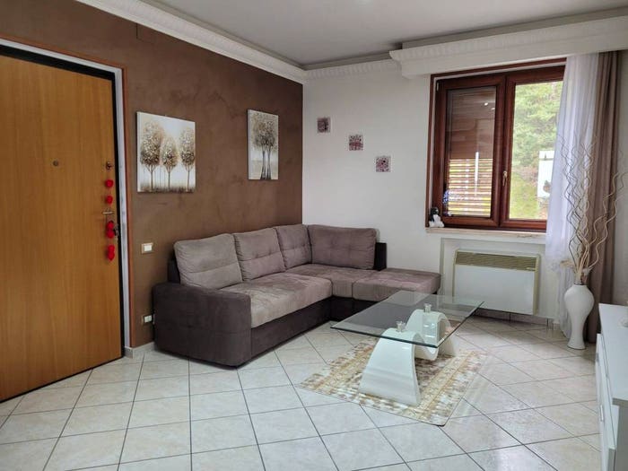 Appartamento trilocale in vendita in Via San Donato, Capitignano, Giffoni Sei Casali