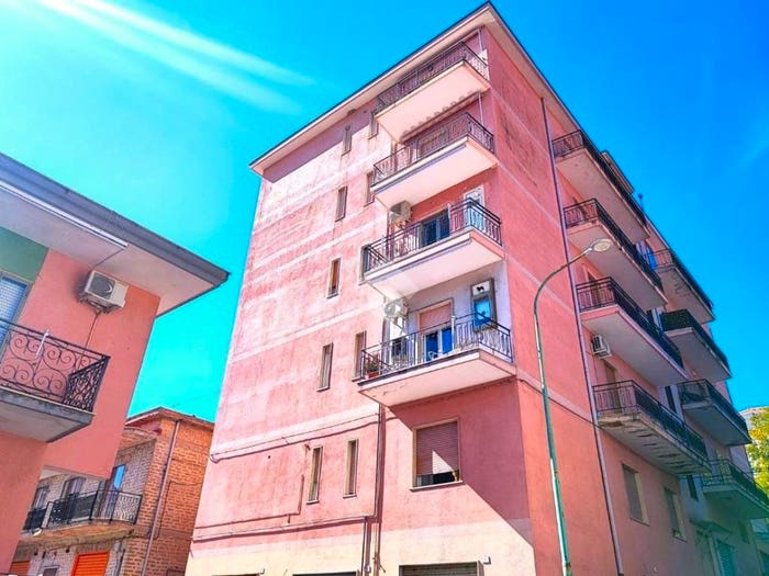 Appartamento trilocale in vendita in Via Vanvitelli, Centro, Montecorvino Rovella