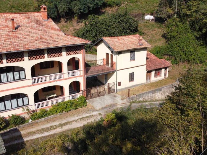 Casa con 6 locali in vendita in Regione Ponte San Quirico, Borgosesia