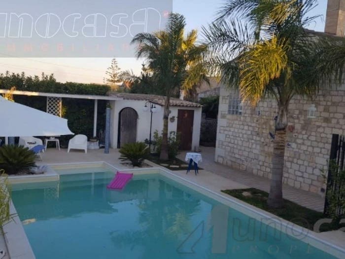 Casa con 6 locali in vendita in Modica Bassa, Modica