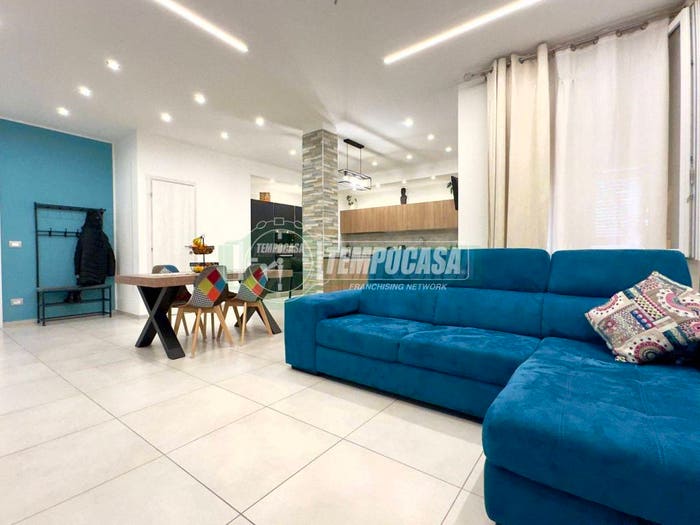 Appartamento quadrilocale in vendita in Via Gazzo, Sestri Ponente, Genova
