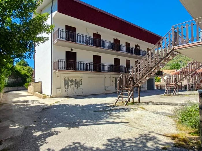 Appartamento quadrilocale in vendita in Casamaina, Lucoli