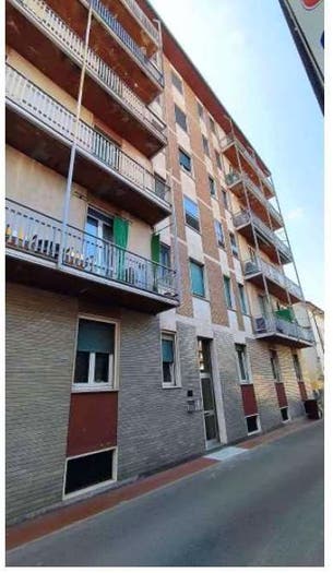 Appartamento trilocale in vendita in Via Aurelio Saffi, Centro, Sannazzaro de' Burgondi