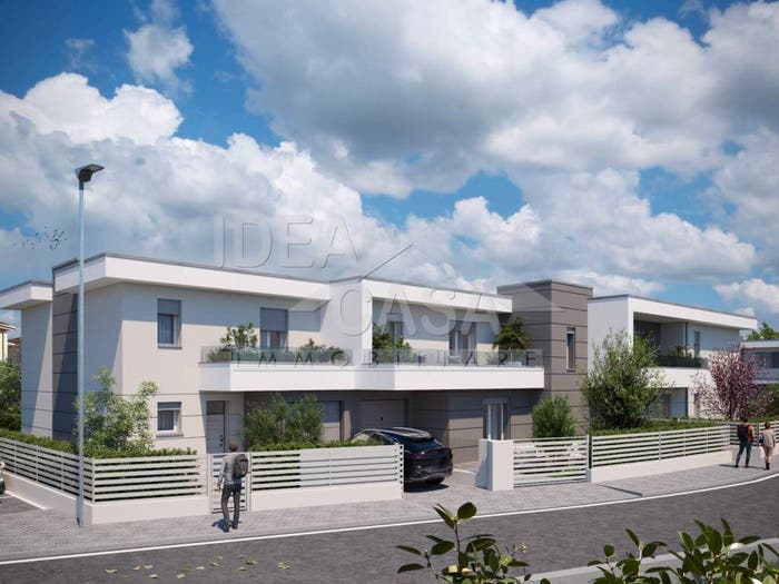 Appartamento con 5 locali in vendita in Via Pablo Picasso, Centro, Mirandola