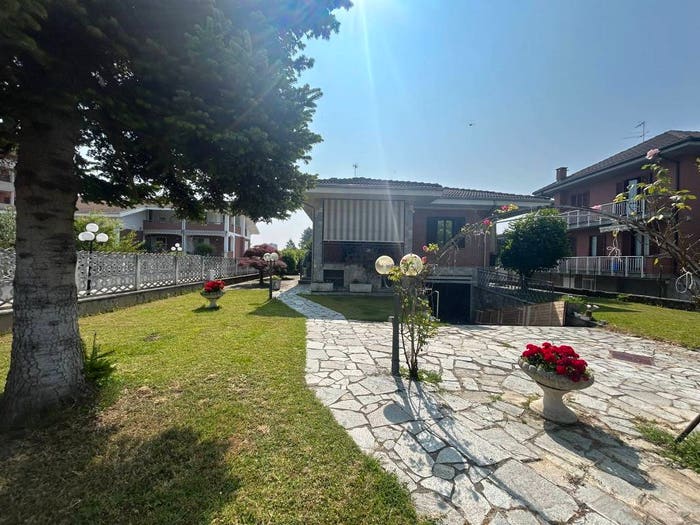 Casa con 5 locali in vendita in Via della Palazzina, Cristo, Alessandria