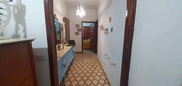 Appartamento con 6 locali in vendita in Mazara Del Vallo