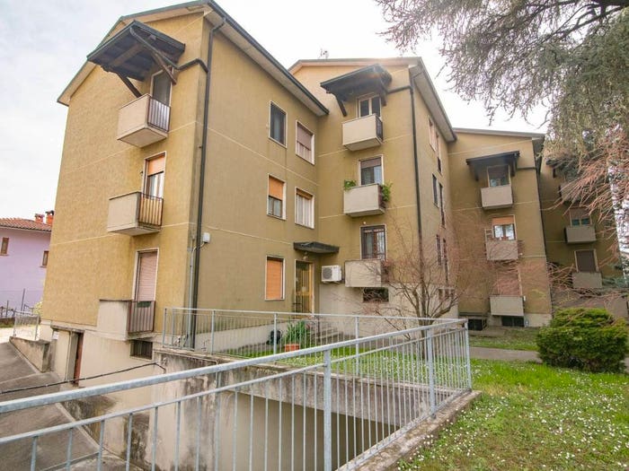 Appartamento trilocale in vendita in Via Papa Giovanni XXIII, Centro, Fara Gera d'Adda