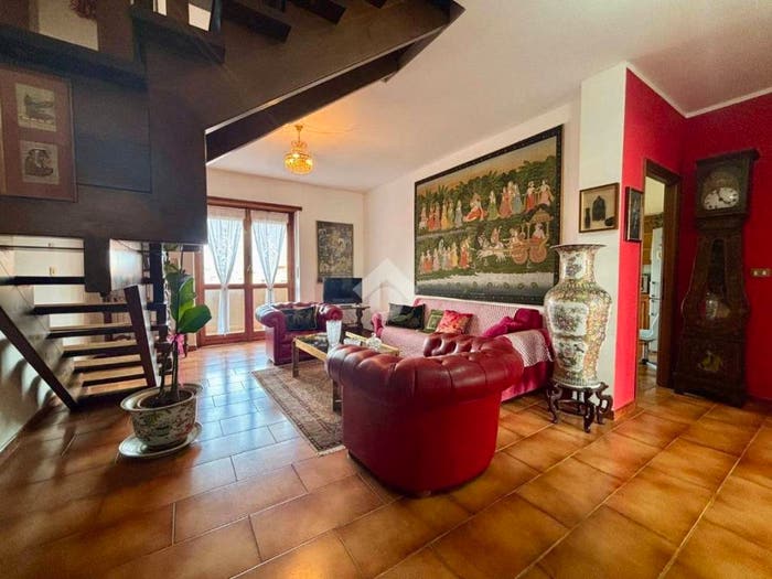 Appartamento con 5 locali in vendita in Corso castello, Centro, None