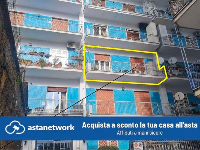 Appartamento con 5 locali in vendita in Via Alessandro Manzoni, Vomero, Napoli