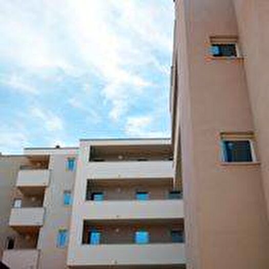 Appartamento quadrilocale in vendita in Via dei Mille, Centro, Teramo