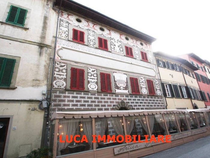 Casa con 6 locali in vendita in Corso Indipendenza, Borgo A Buggiano, Buggiano