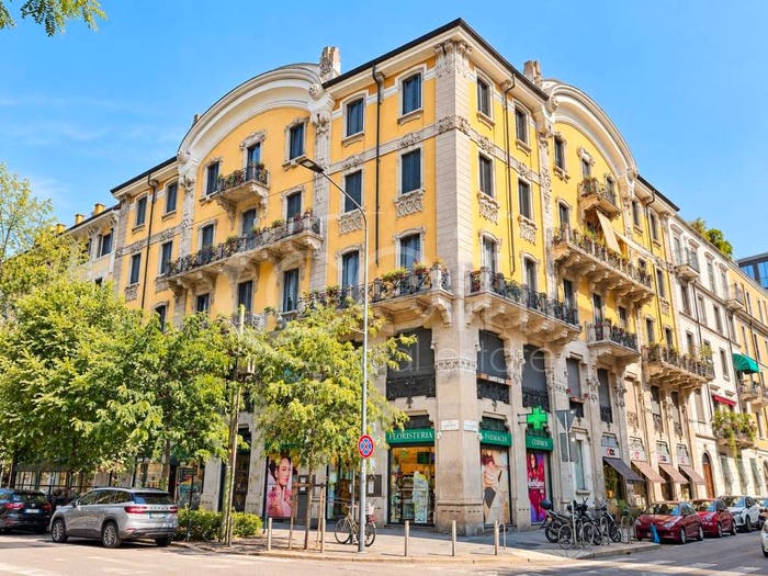Appartamento trilocale in vendita in Via Fabio Filzi, Centrale, Milano