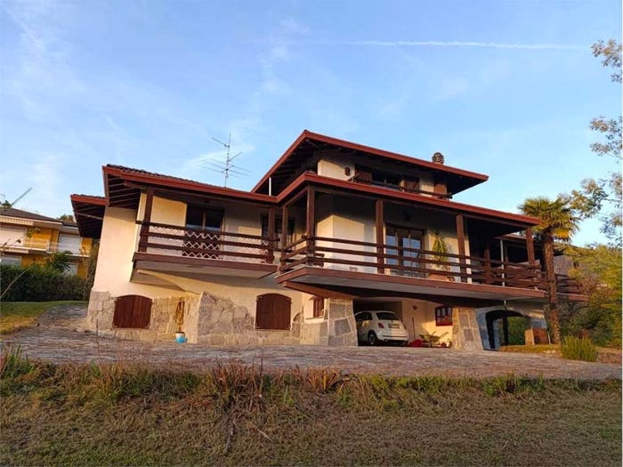 Casa con 5 locali in vendita in via degli alpini, Arizzano