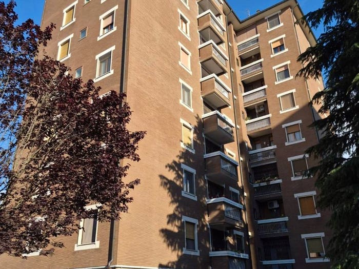 Appartamento trilocale in vendita in Via Enrico Fermi, Corsico