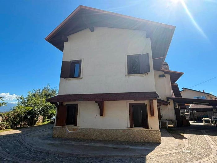 Casa con 6 locali in vendita in San Bartolo, Mendicino