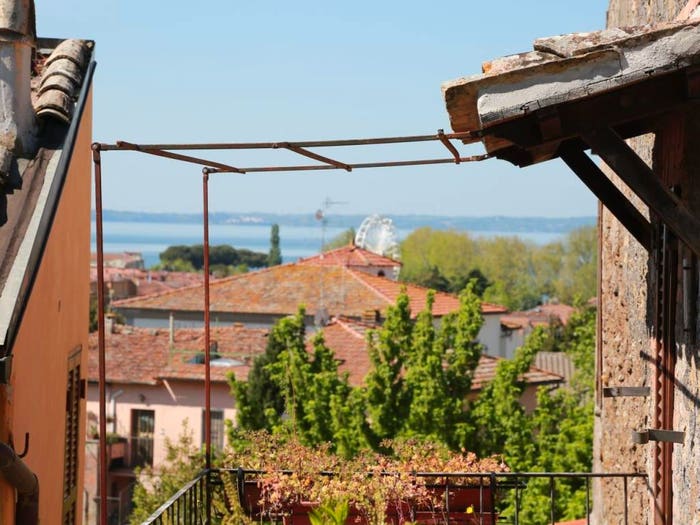 Appartamento trilocale in vendita in Via dei Gelsi, Bolsena