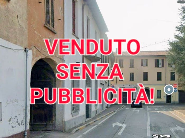Appartamento trilocale in vendita in Via Brisa, Centro, Parabiago