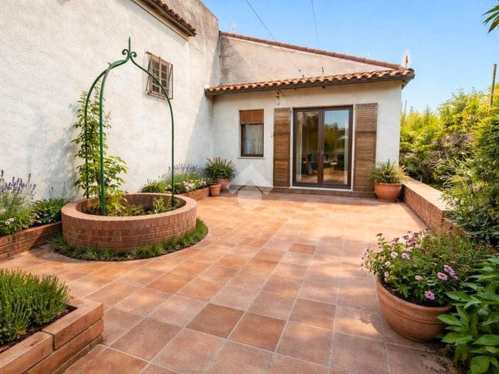 Casa quadrilocale in vendita in Via Camillo Benso Conte Di Cavour, Carinaro