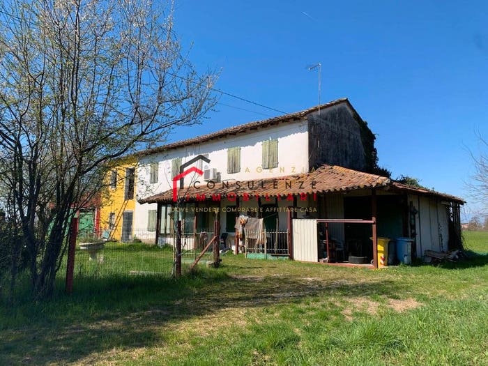 Casa quadrilocale in vendita in Via Europa Unita, Postioma, Paese