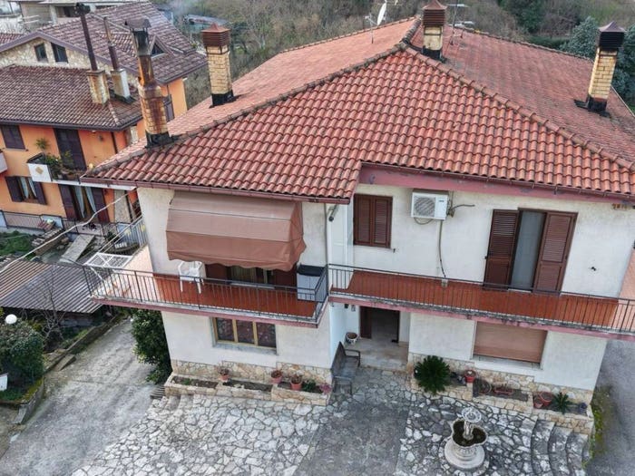 Appartamento quadrilocale in vendita in Via Novembre, Aiello del Sabato