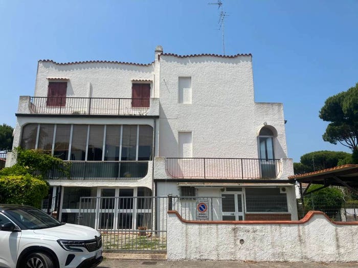 Casa con 6 locali in vendita in Via Arturo Tosi, Lido di Spina, Comacchio