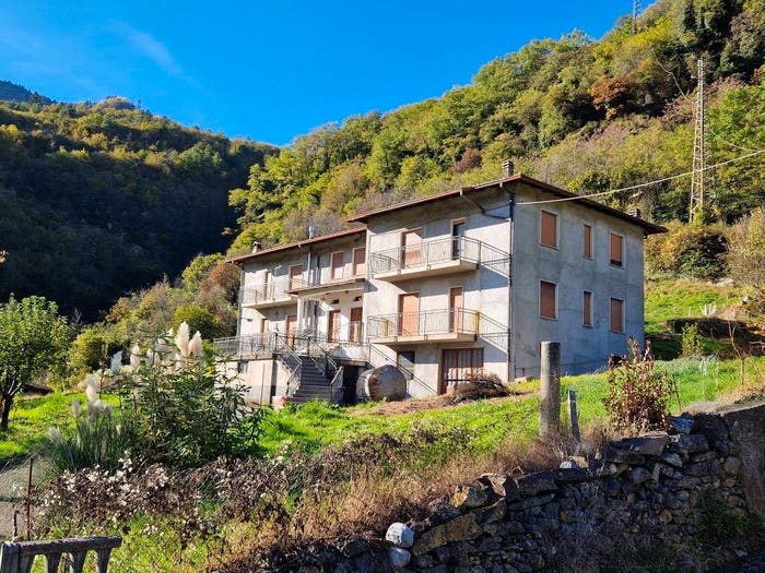 Casa con 6 locali in vendita in Via Forno Fusorio, Centro, Capo di Ponte